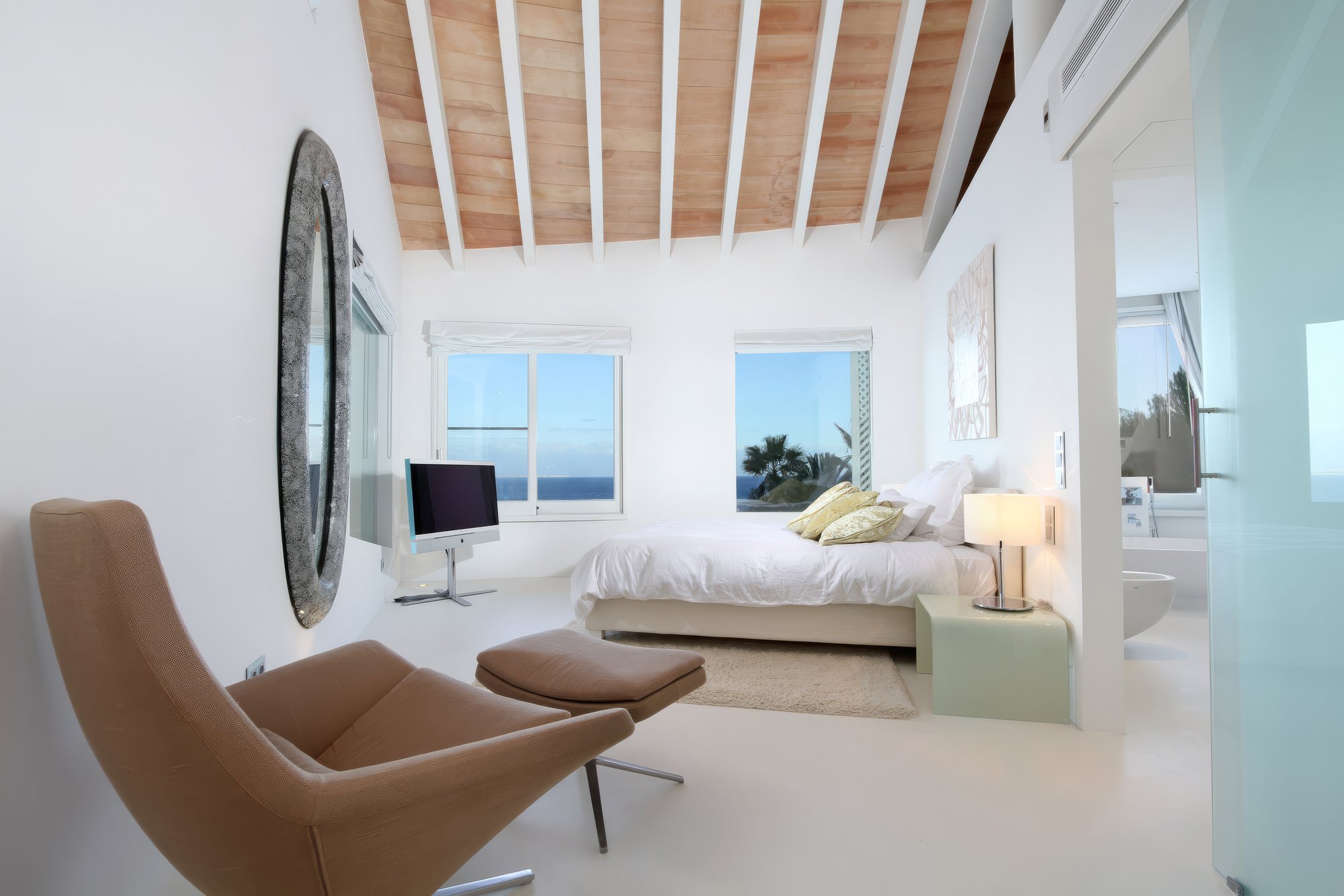 Suite detail 2